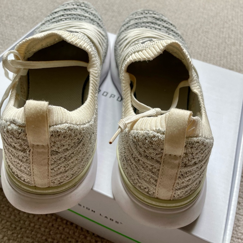 Apl: Athletic Propulsion Labs Techloom Wave Sneak… - image 2